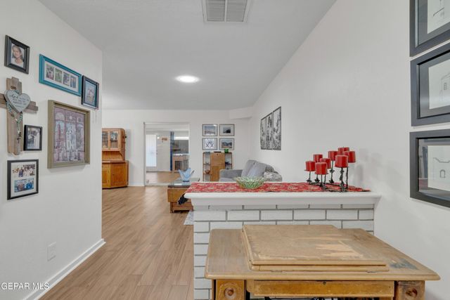 400 Perth Court, El Paso, TX 79922