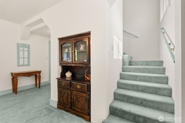 315 Pine Street, South Bend, WA 98586