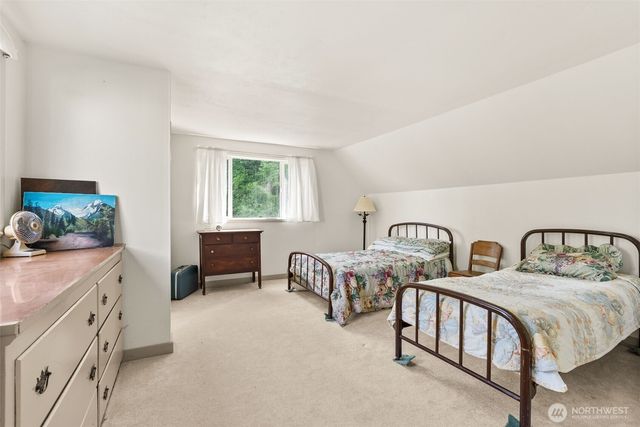 315 Pine Street, South Bend, WA 98586