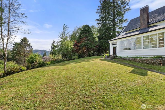 315 Pine Street, South Bend, WA 98586