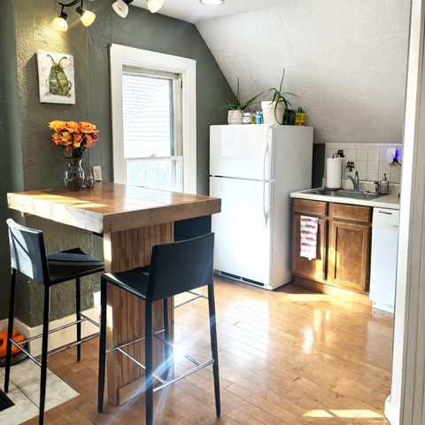 615 Washington Street 2, West Dundee, IL 60118