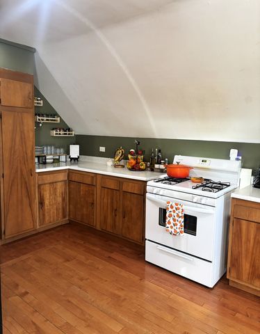 615 Washington Street 2, West Dundee, IL 60118