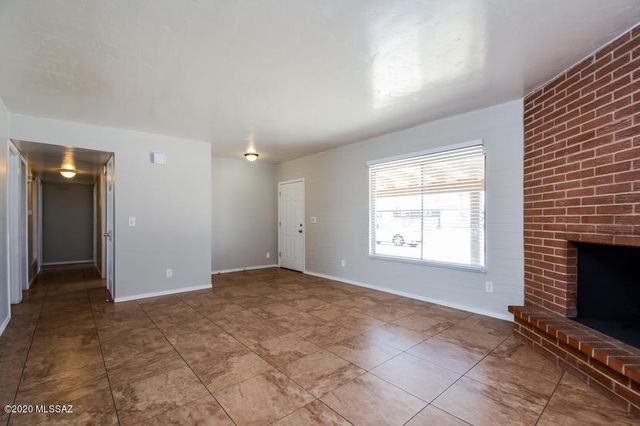 7627 E 42nd Street, Tucson, AZ 85730