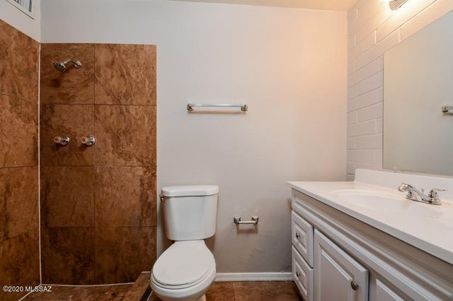 7627 E 42nd Street, Tucson, AZ 85730