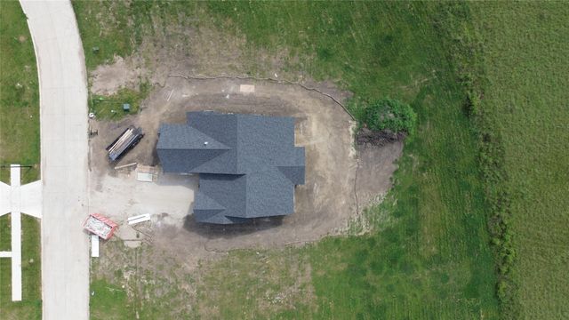 325 N 39th Street, Cumming, IA 50061