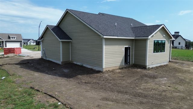 325 N 39th Street, Cumming, IA 50061