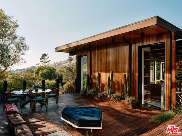 5637 Busch Drive, Malibu, CA 90265