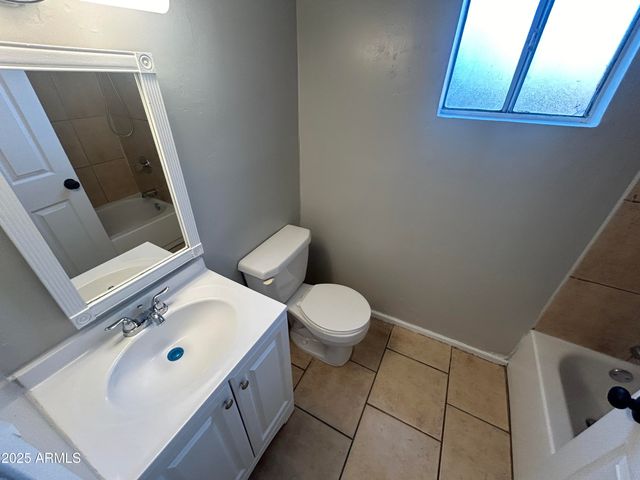 1836 E HARVARD Street B, Phoenix, AZ 85006