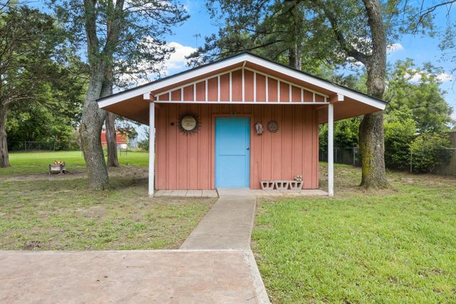 101 Martin St., Naples, TX 75568