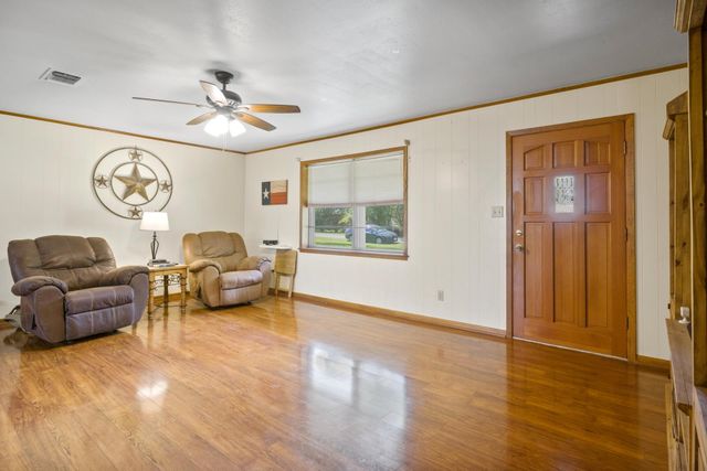 101 Martin St., Naples, TX 75568