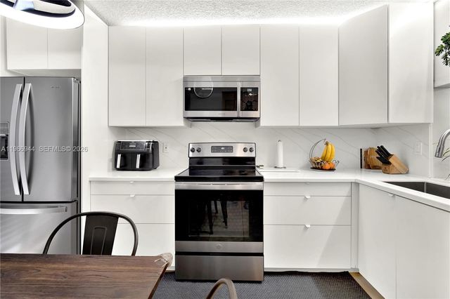 3437 S Carambola Cir S 2463, Coconut Creek, FL 33066