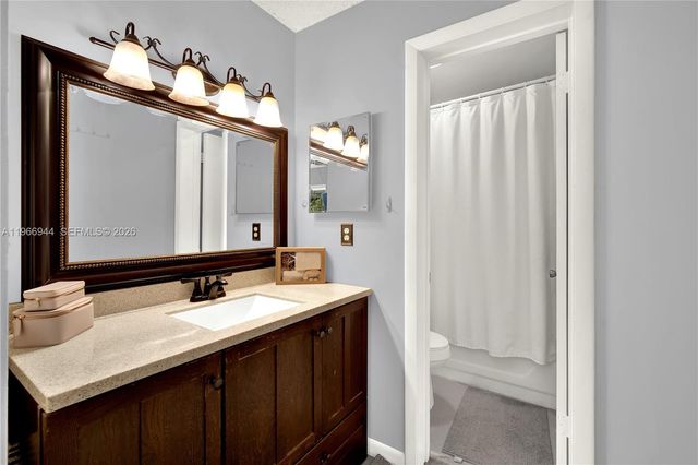 3437 S Carambola Cir S 2463, Coconut Creek, FL 33066