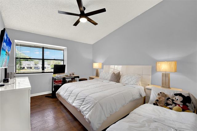 3437 S Carambola Cir S 2463, Coconut Creek, FL 33066