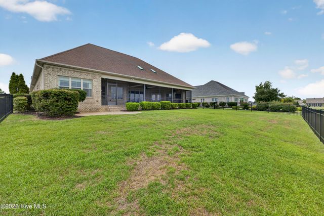 1004 Wind Lake Way, Leland, NC 28451