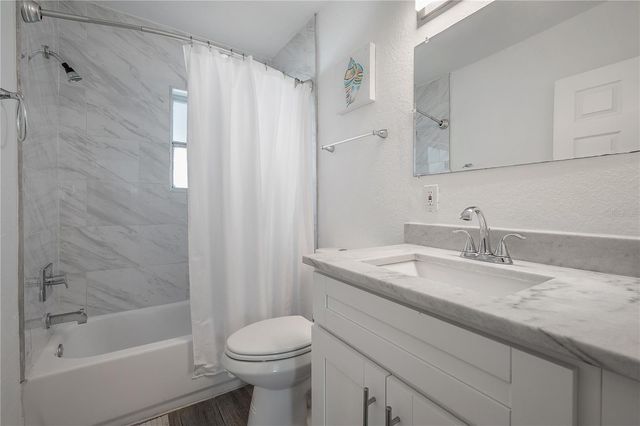 7204 N 15TH STREET, Tampa, FL 33610