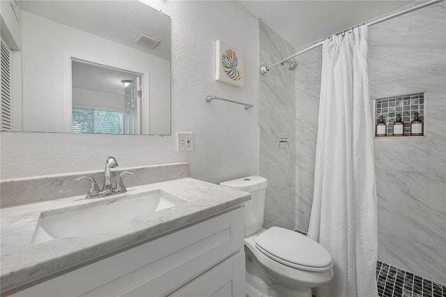 7204 N 15TH STREET, Tampa, FL 33610