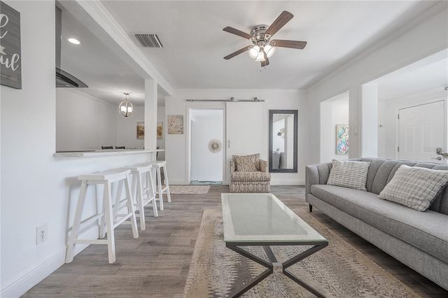 7204 N 15TH STREET, Tampa, FL 33610