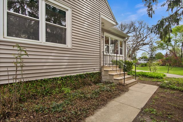 511 Elm Avenue, Geneva, IL 60134