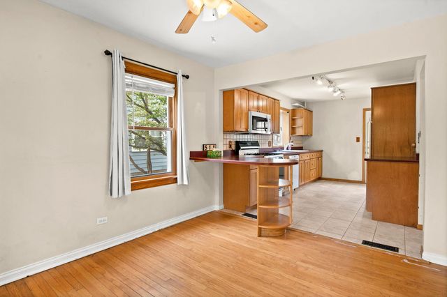 511 Elm Avenue, Geneva, IL 60134