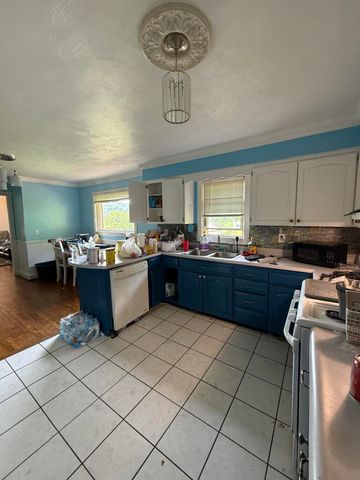46 Wendell Lane, Flat Lick, KY 40935