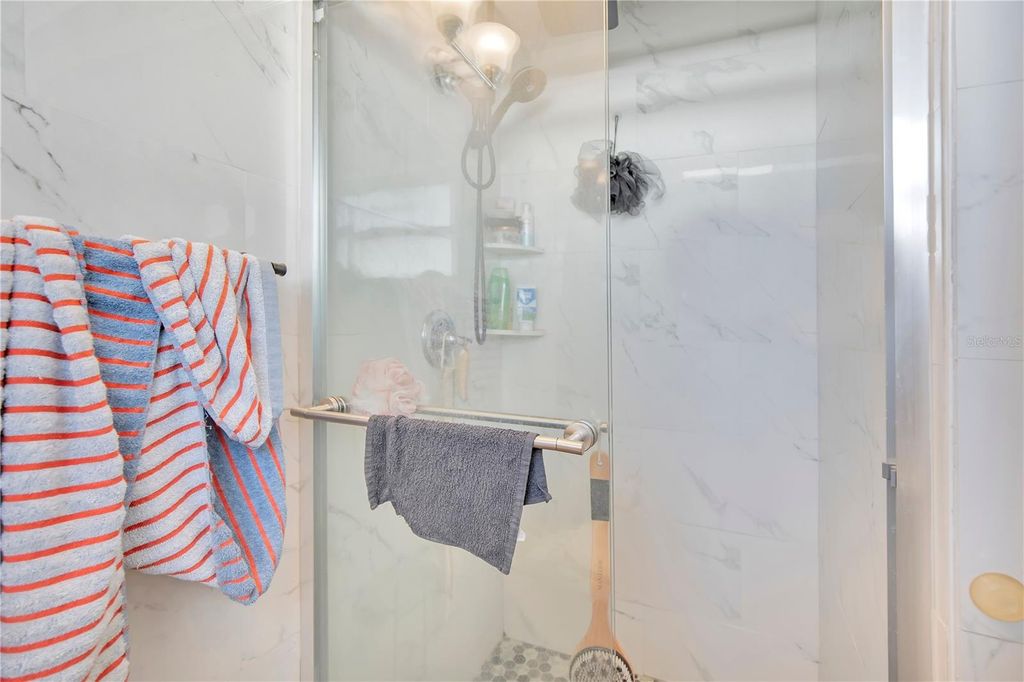 Image 13 of property listing at 5108 FIGWOOD LANE, Orlando, FL 32808