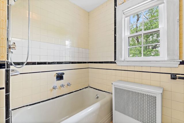 188 Brighton St, Belmont, MA 02478