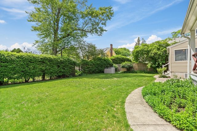 188 Brighton St, Belmont, MA 02478
