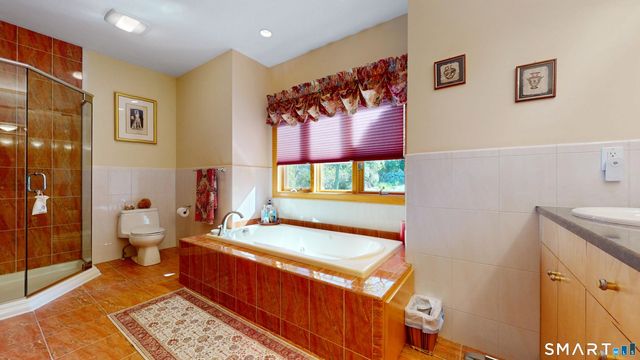 44 Chippenwood Lane, Bristol, CT 06010