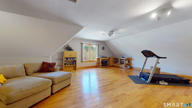 44 Chippenwood Lane, Bristol, CT 06010