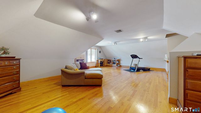 44 Chippenwood Lane, Bristol, CT 06010