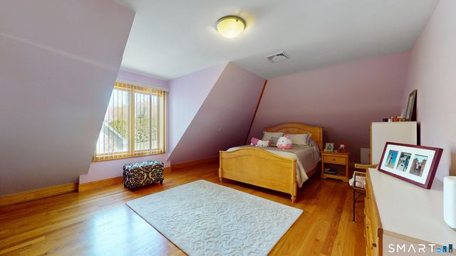 44 Chippenwood Lane, Bristol, CT 06010