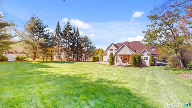 44 Chippenwood Lane, Bristol, CT 06010