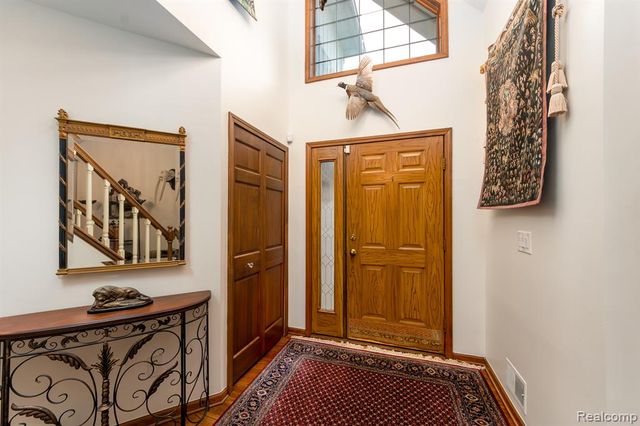 2321 Pine Hollow, Brighton, MI 48114