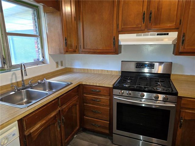 313 Wayne Place, Mobile, AL 36609