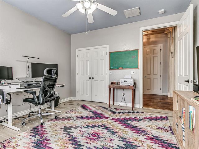 2601 Ashebriar Lane, Edmond, OK 73034