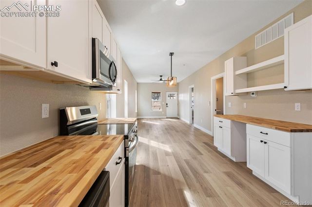 203 W Womack Avenue, Cripple Creek, CO 80813