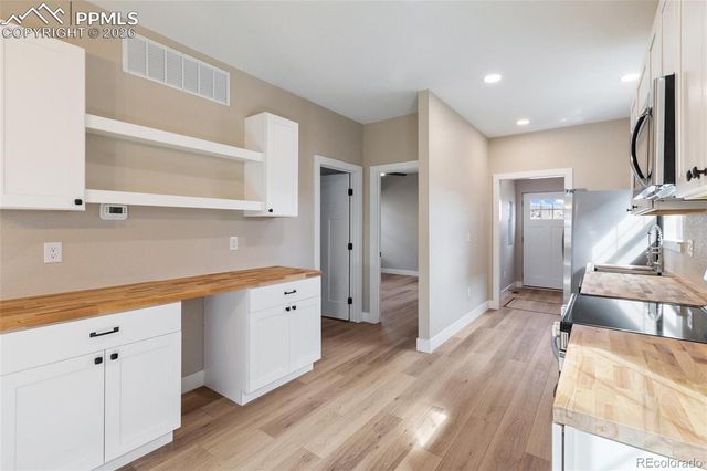 203 W Womack Avenue, Cripple Creek, CO 80813