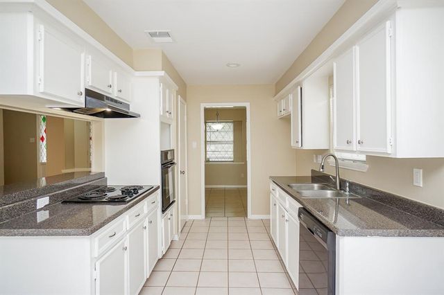 13626 Woodchester Drive, Sugar Land, TX 77498