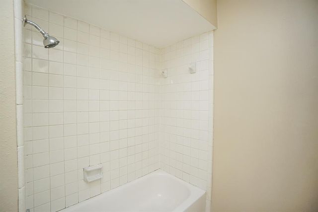 13626 Woodchester Drive, Sugar Land, TX 77498