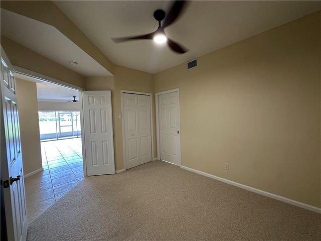 275 Grand Royale Circle 101, Vero Beach, FL 32962