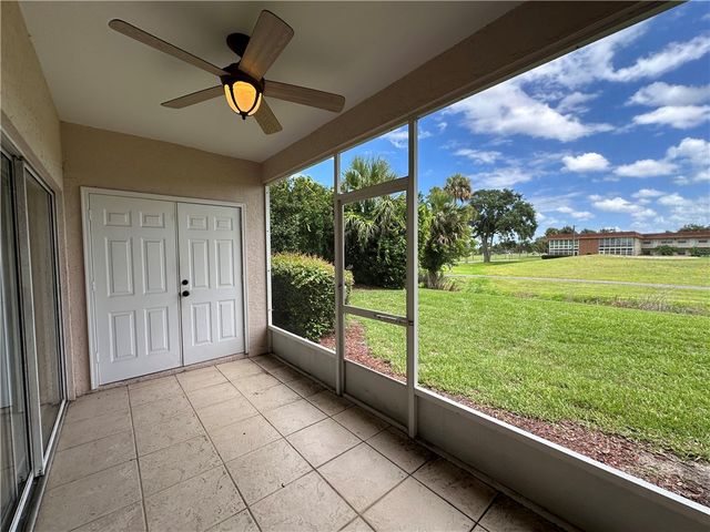 275 Grand Royale Circle 101, Vero Beach, FL 32962