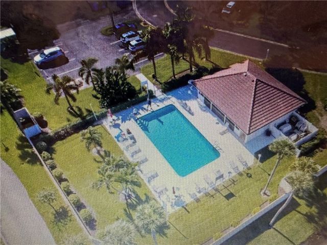 275 Grand Royale Circle 101, Vero Beach, FL 32962