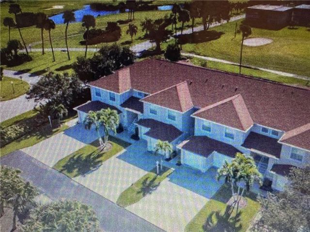 275 Grand Royale Circle 101, Vero Beach, FL 32962