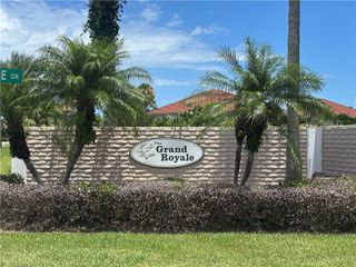 275 Grand Royale Circle 101, Vero Beach, FL 32962