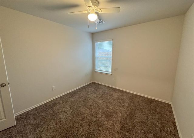 1109 S Appaloosa Lane, Mustang, OK 73064