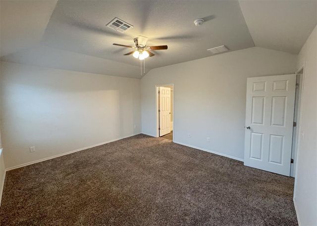 1109 S Appaloosa Lane, Mustang, OK 73064