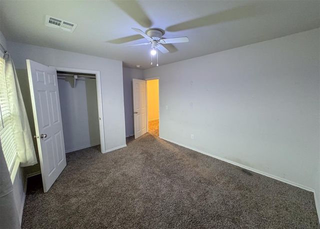 1109 S Appaloosa Lane, Mustang, OK 73064