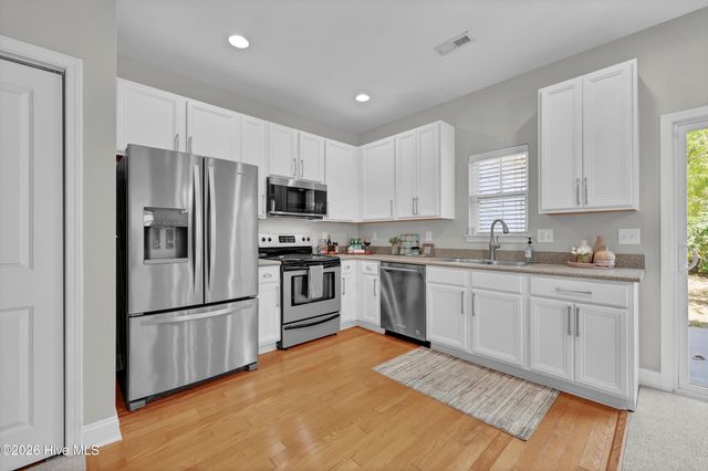 8010 Sweetgrass Court, Wilmington, NC 28412