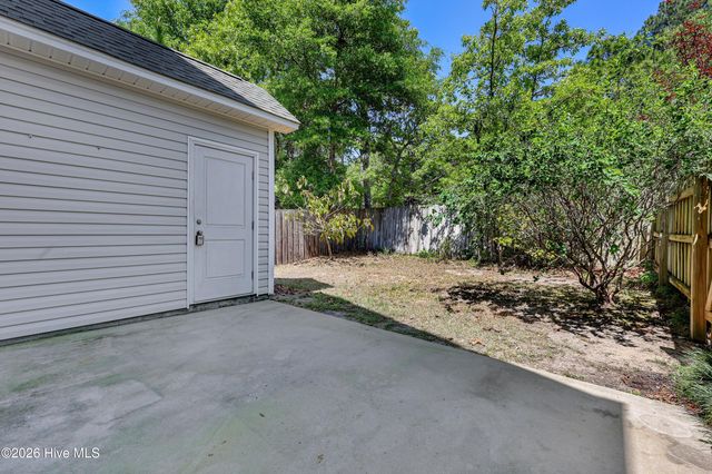 8010 Sweetgrass Court, Wilmington, NC 28412