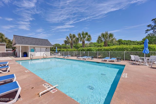 8010 Sweetgrass Court, Wilmington, NC 28412